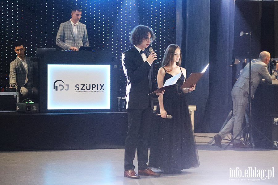 Tak si� bawi� maturzy�ci I LO w Elbl�gu, fot. 3