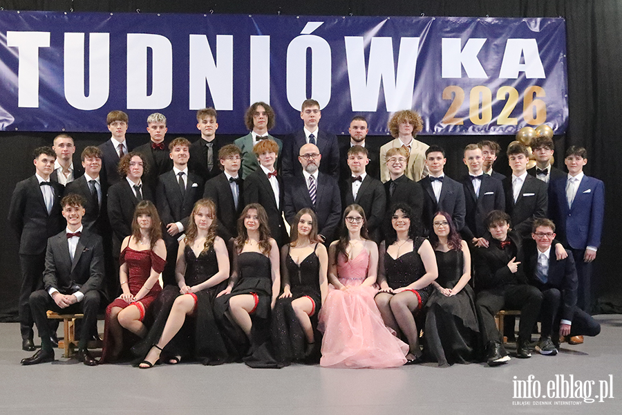 Tak si� bawi� maturzy�ci I LO w Elbl�gu, fot. 50