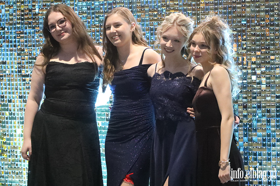 Tak si� bawi� maturzy�ci I LO w Elbl�gu, fot. 58