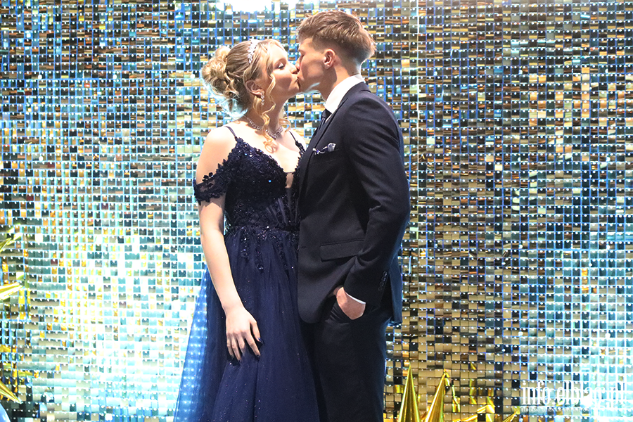 Tak si� bawi� maturzy�ci I LO w Elbl�gu, fot. 62