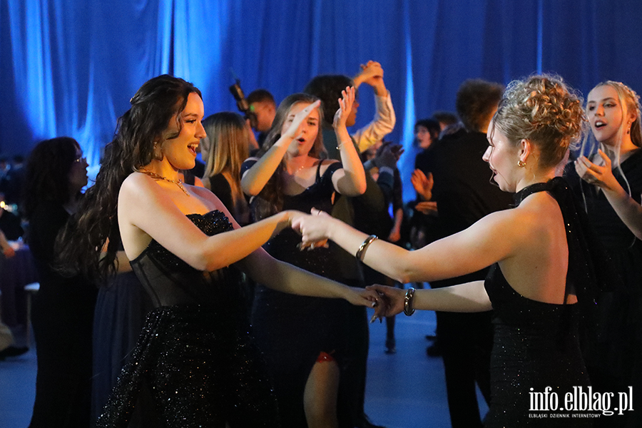 Tak si� bawi� maturzy�ci I LO w Elbl�gu, fot. 87