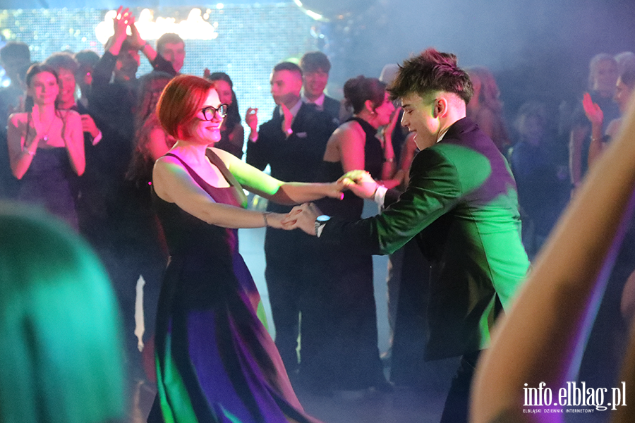 Tak si� bawi� maturzy�ci I LO w Elbl�gu, fot. 90