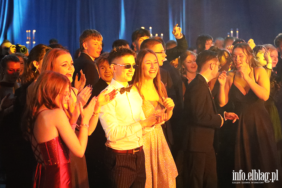 Tak si� bawi� maturzy�ci I LO w Elbl�gu, fot. 92