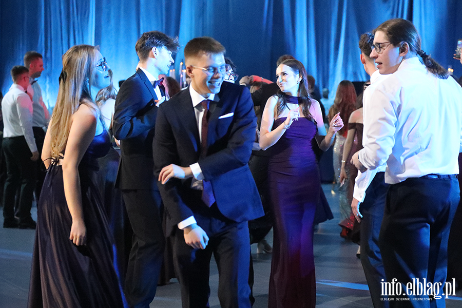 Tak si� bawi� maturzy�ci I LO w Elbl�gu, fot. 110