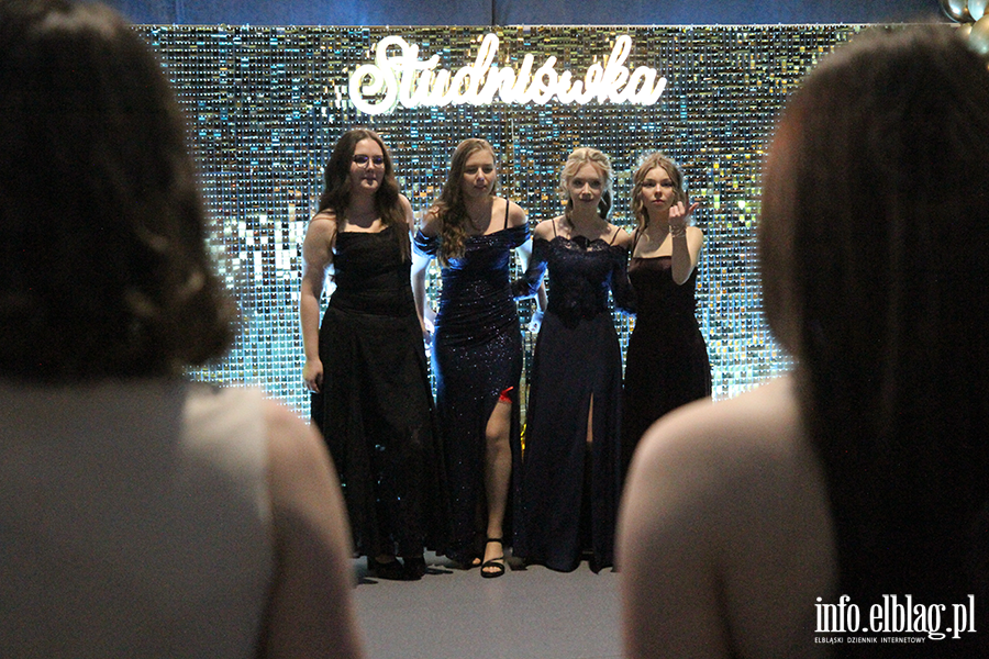 Tak si� bawi� maturzy�ci I LO w Elbl�gu, fot. 131