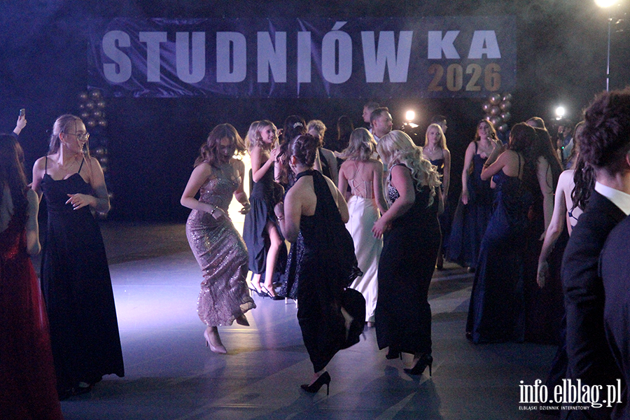 Tak si� bawi� maturzy�ci I LO w Elbl�gu, fot. 137