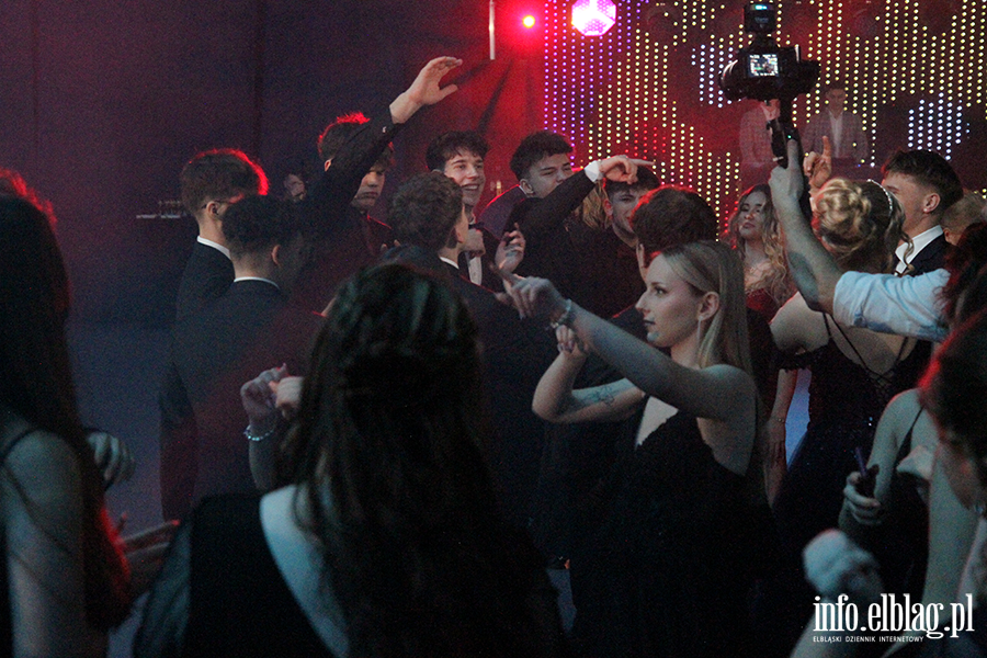 Tak si� bawi� maturzy�ci I LO w Elbl�gu, fot. 139