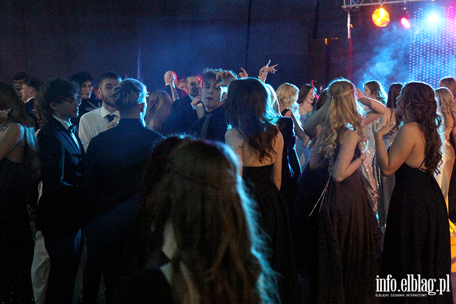 Tak si� bawi� maturzy�ci I LO w Elbl�gu, fot. 140