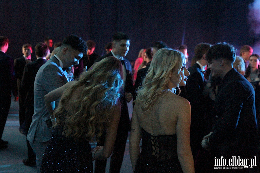 Tak si� bawi� maturzy�ci I LO w Elbl�gu, fot. 143