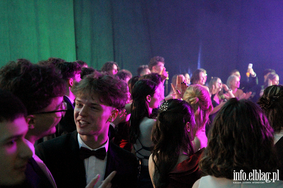 Tak si� bawi� maturzy�ci I LO w Elbl�gu, fot. 151