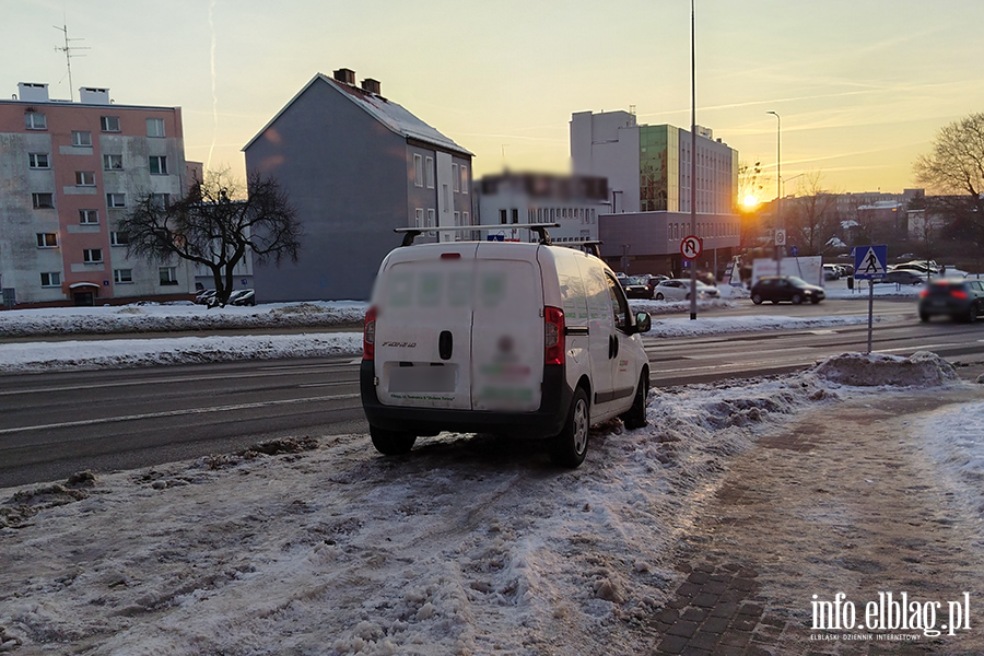 Mistrzowie Parkowania w Elbl�gu (cz�� 446), fot. 4