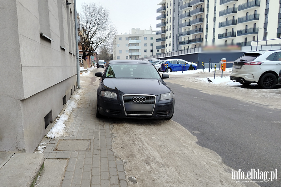 Mistrzowie Parkowania w Elbl�gu (cz�� 446), fot. 8