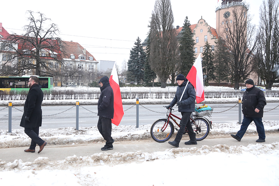 Marsz Stop inwazji imigrant�w przeszed� ulicami Elbl�ga, fot. 14