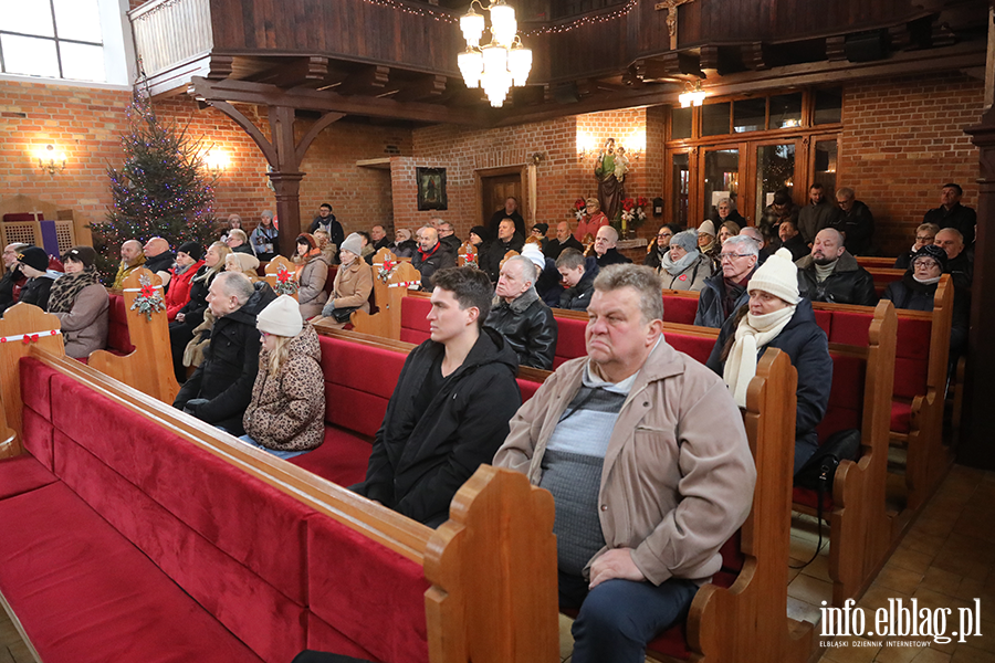 Ksi�dz z Elbl�ga gra z WO�P, fot. 13