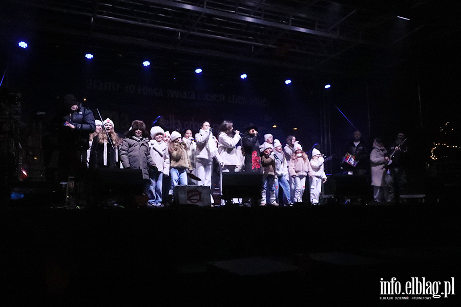 �wiate�ko do nieba na zako�czenie 34 fina�u WO�P, fot. 7