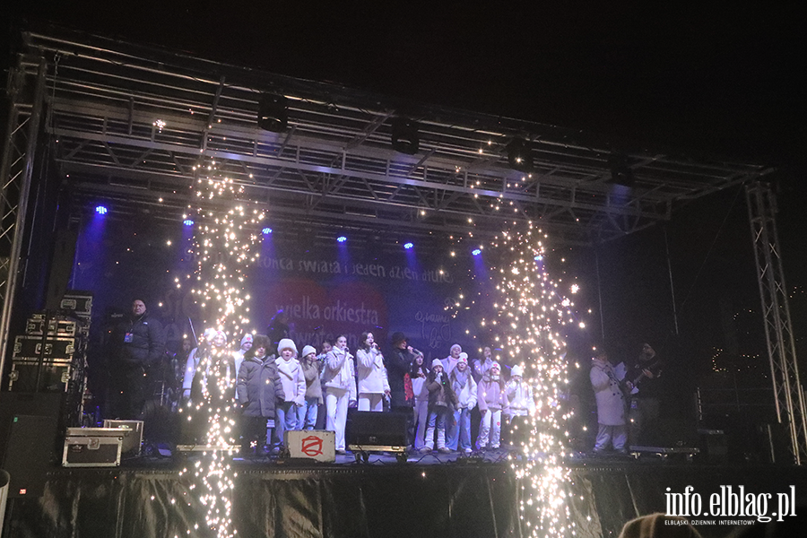 �wiate�ko do nieba na zako�czenie 34 fina�u WO�P, fot. 15