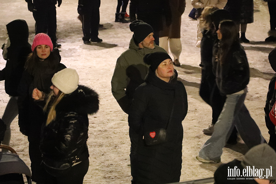 �wiate�ko do nieba na zako�czenie 34 fina�u WO�P, fot. 21