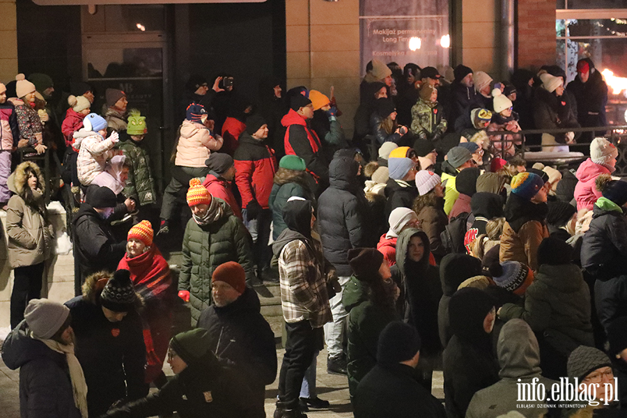 �wiate�ko do nieba na zako�czenie 34 fina�u WO�P, fot. 23