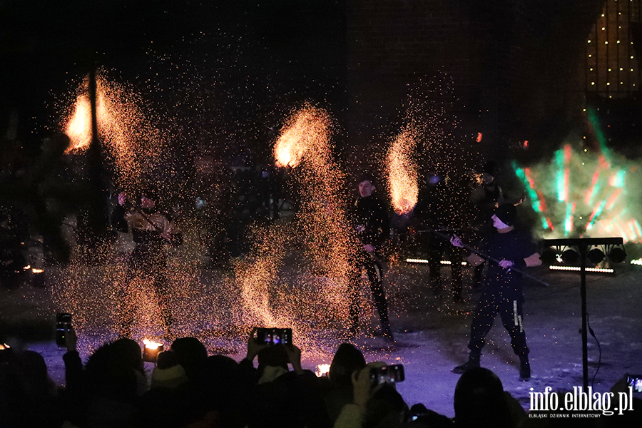 �wiate�ko do nieba na zako�czenie 34 fina�u WO�P, fot. 29