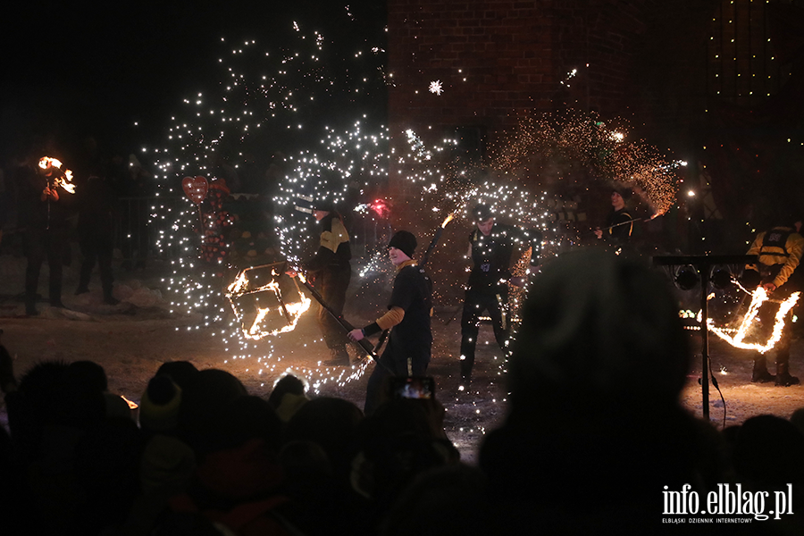 �wiate�ko do nieba na zako�czenie 34 fina�u WO�P, fot. 35