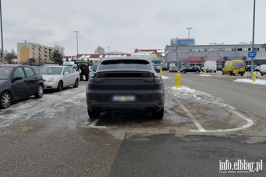 Mistrzowie Parkowania w Elbl�gu (cz�� 448), fot. 3