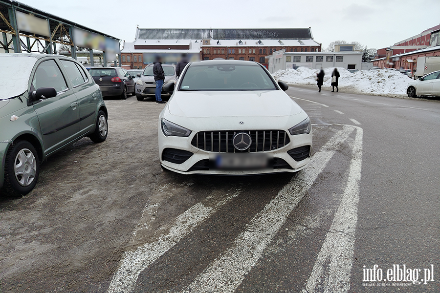 Mistrzowie Parkowania w Elbl�gu (cz�� 448), fot. 6