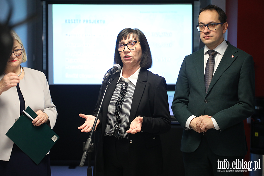 WSZ otworzy� zmodernizowane oddzia�y, fot. 7