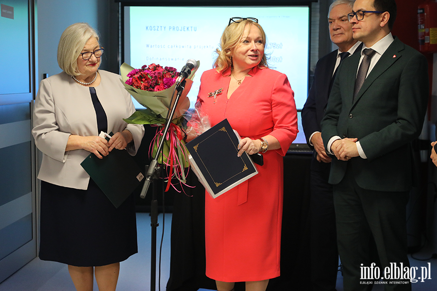 WSZ otworzy� zmodernizowane oddzia�y, fot. 11