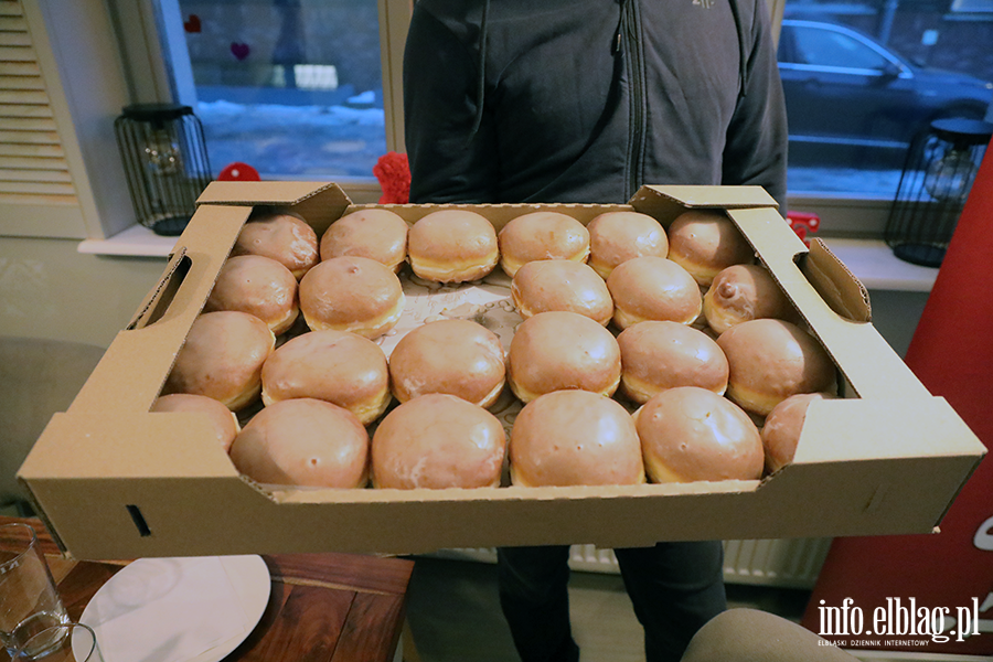 9. Edycja zawod�w w jedzeniu p�czk�w, fot. 8