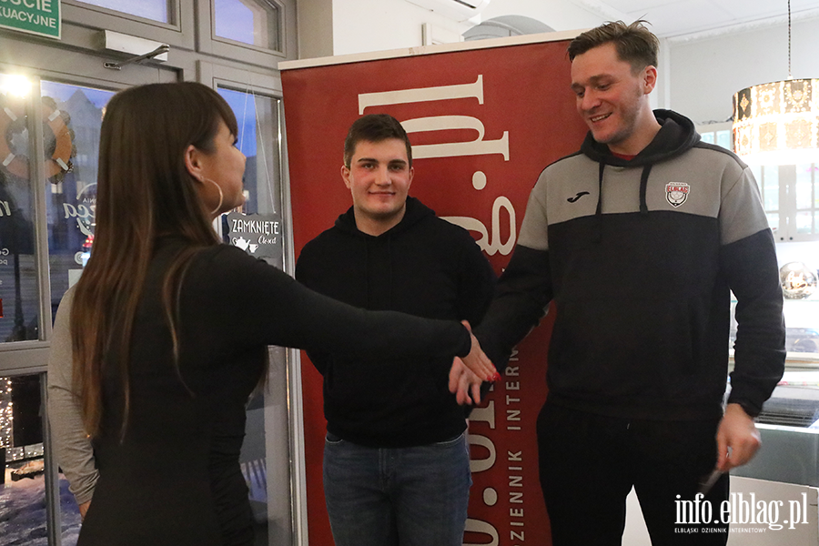 9. Edycja zawod�w w jedzeniu p�czk�w, fot. 38