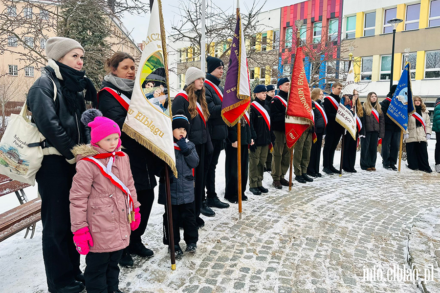 AK to symbol niez�omno�ci i oporu