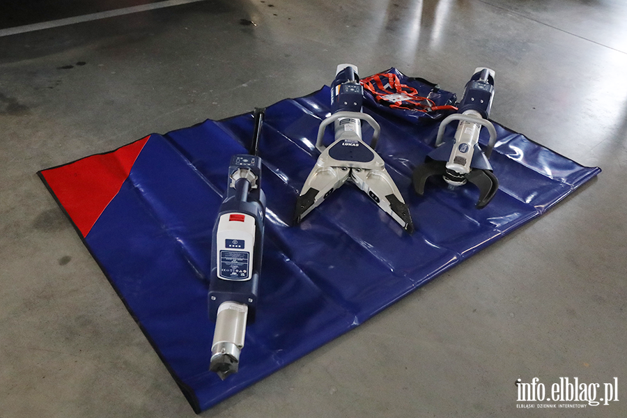 Prezentacja sprz�tu - stra� po�arna, fot. 11