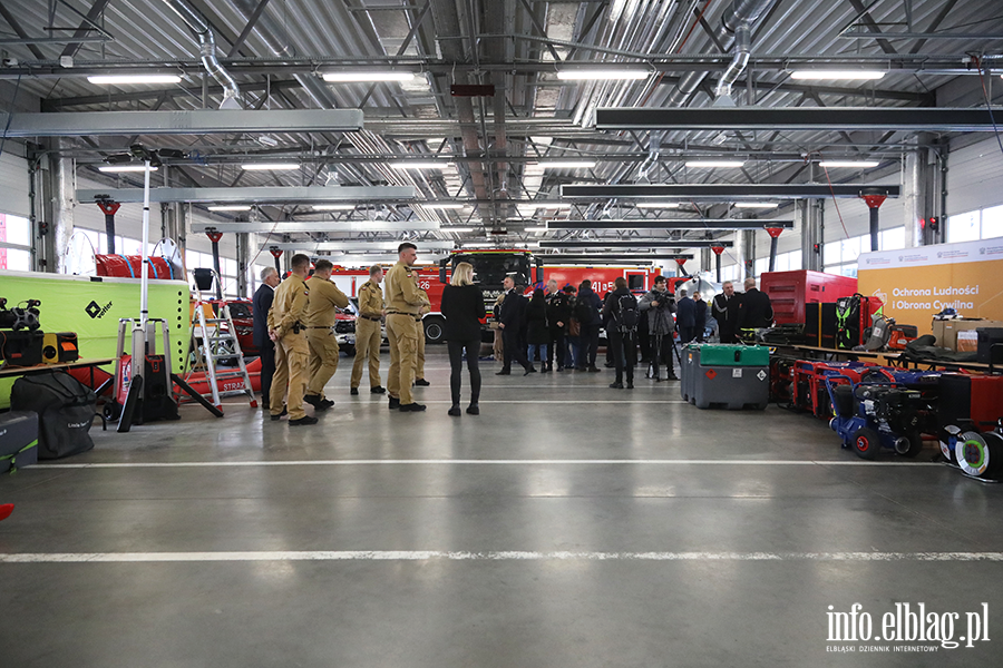 Prezentacja sprz�tu - stra� po�arna, fot. 36