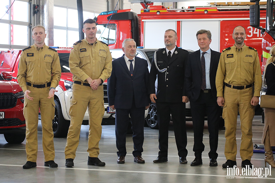 Prezentacja sprz�tu - stra� po�arna, fot. 40