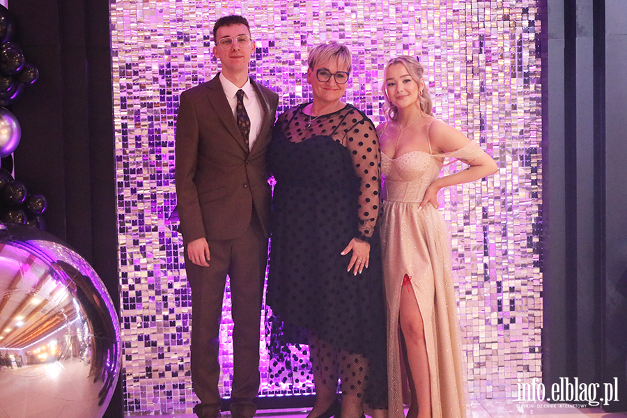 Tak si� bawi� maturzy�ci ZSEiO, fot. 38