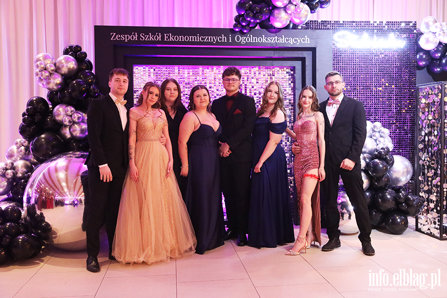 Tak si� bawi� maturzy�ci ZSEiO, fot. 46