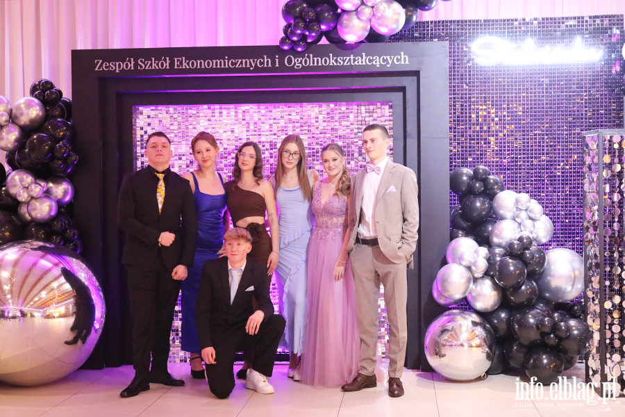 Tak si� bawi� maturzy�ci ZSEiO, fot. 49