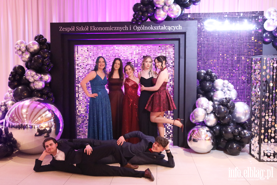 Tak si� bawi� maturzy�ci ZSEiO, fot. 53