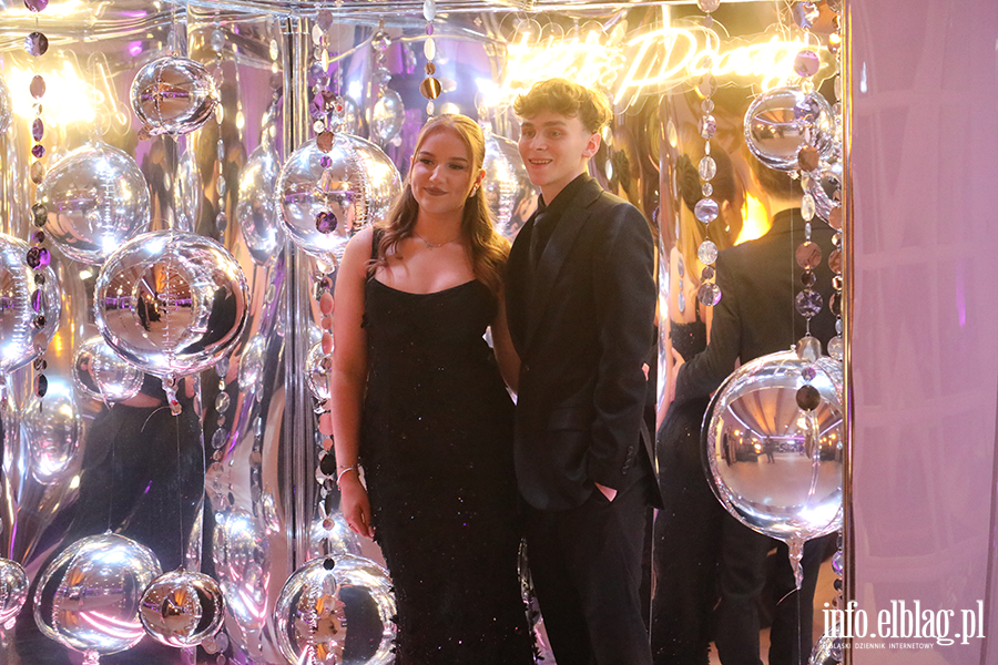 Tak si� bawi� maturzy�ci ZSEiO, fot. 57