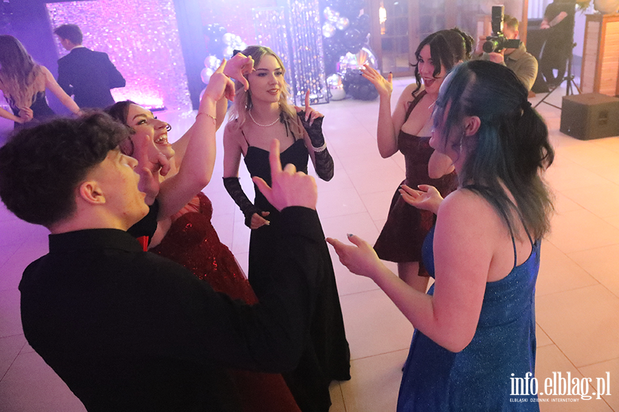 Tak si� bawi� maturzy�ci ZSEiO, fot. 70