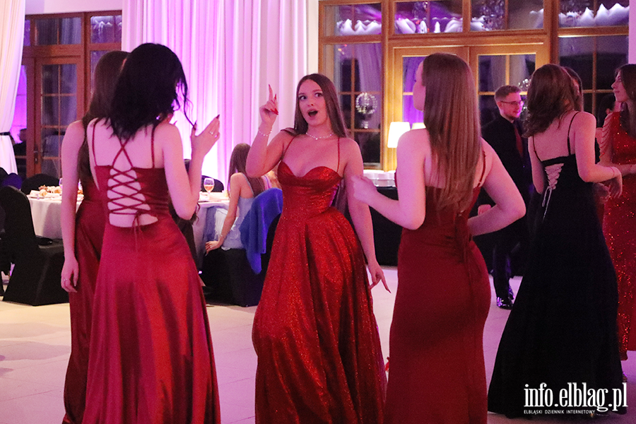 Tak si� bawi� maturzy�ci ZSEiO, fot. 100