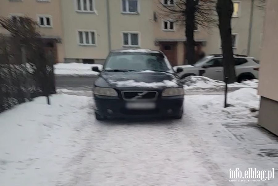 Mistrzowie Parkowania w Elbl�gu (cz�� 452), fot. 1