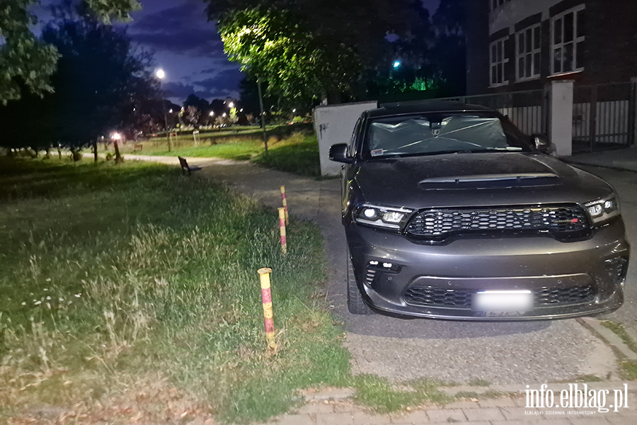 Mistrzowie Parkowania w Elbl�gu (cz�� 452), fot. 12