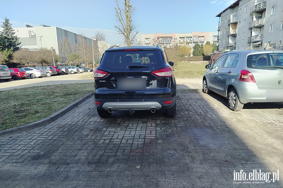 Mistrzowie Parkowania w Elbl�gu (cz�� 454), fot. 3