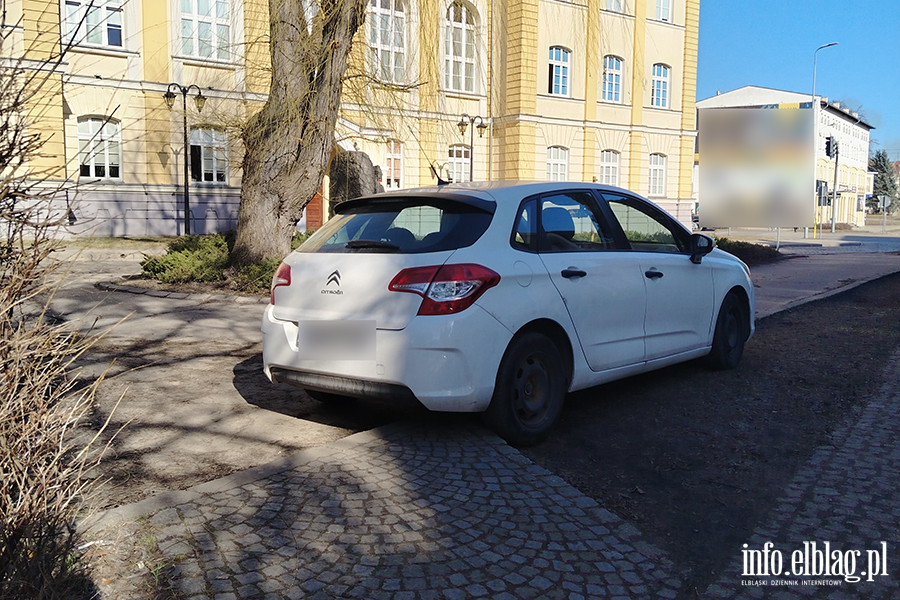 Mistrzowie Parkowania w Elbl�gu (cz�� 456) , fot. 5