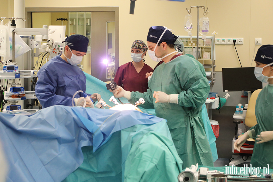 Zabieg z zakresu urologii, z wykorzystaniem robota, fot. 14