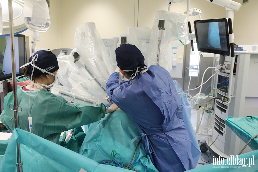 Zabieg z zakresu urologii, z wykorzystaniem robota, fot. 22
