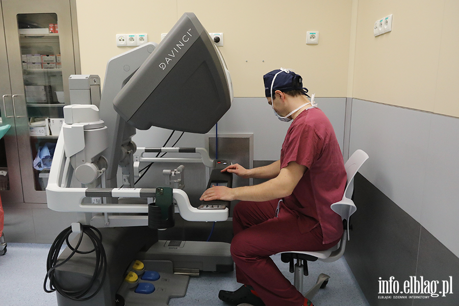 Zabieg z zakresu urologii, z wykorzystaniem robota, fot. 32
