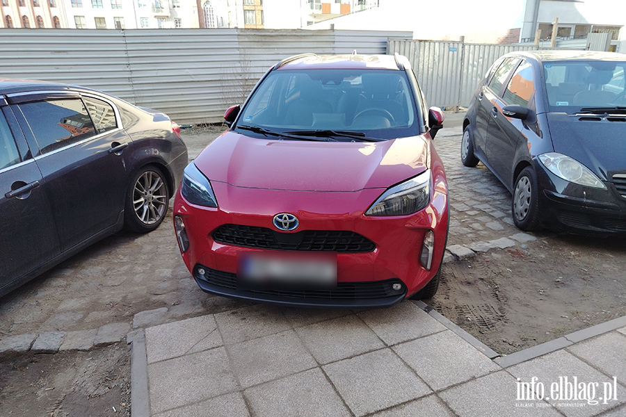 Mistrzowie Parkowania w Elbl�gu (cz�� 458), fot. 7