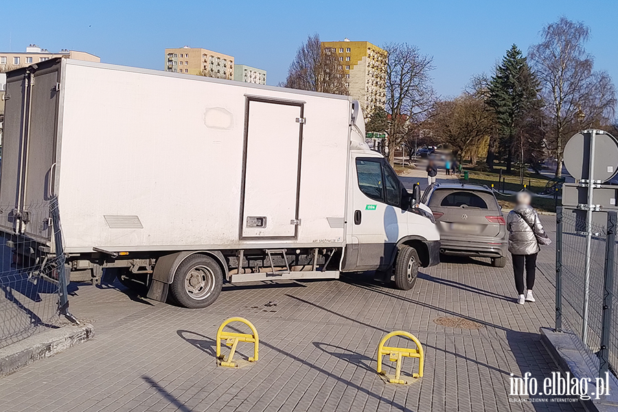 Mistrzowie Parkowania w Elbl�gu (cz�� 458), fot. 10